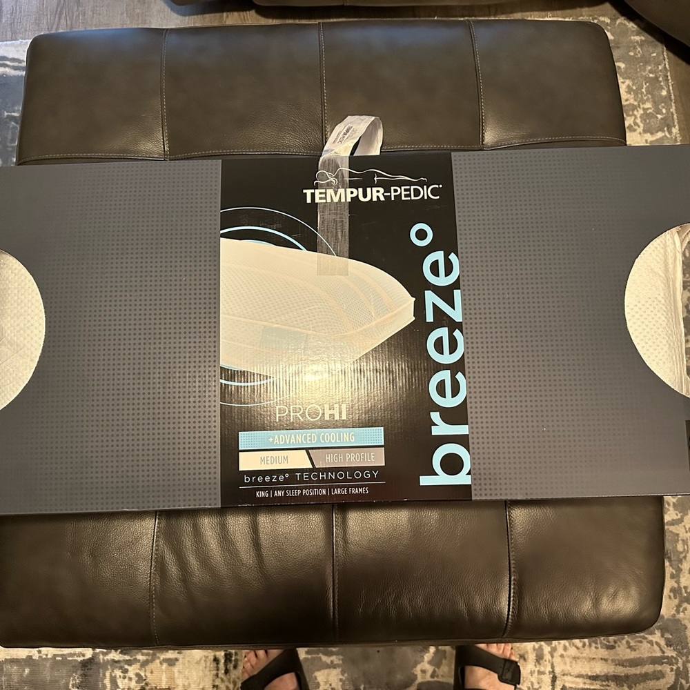 Tempur-Pedic Breeze Breeze Dual Cooling Pillow